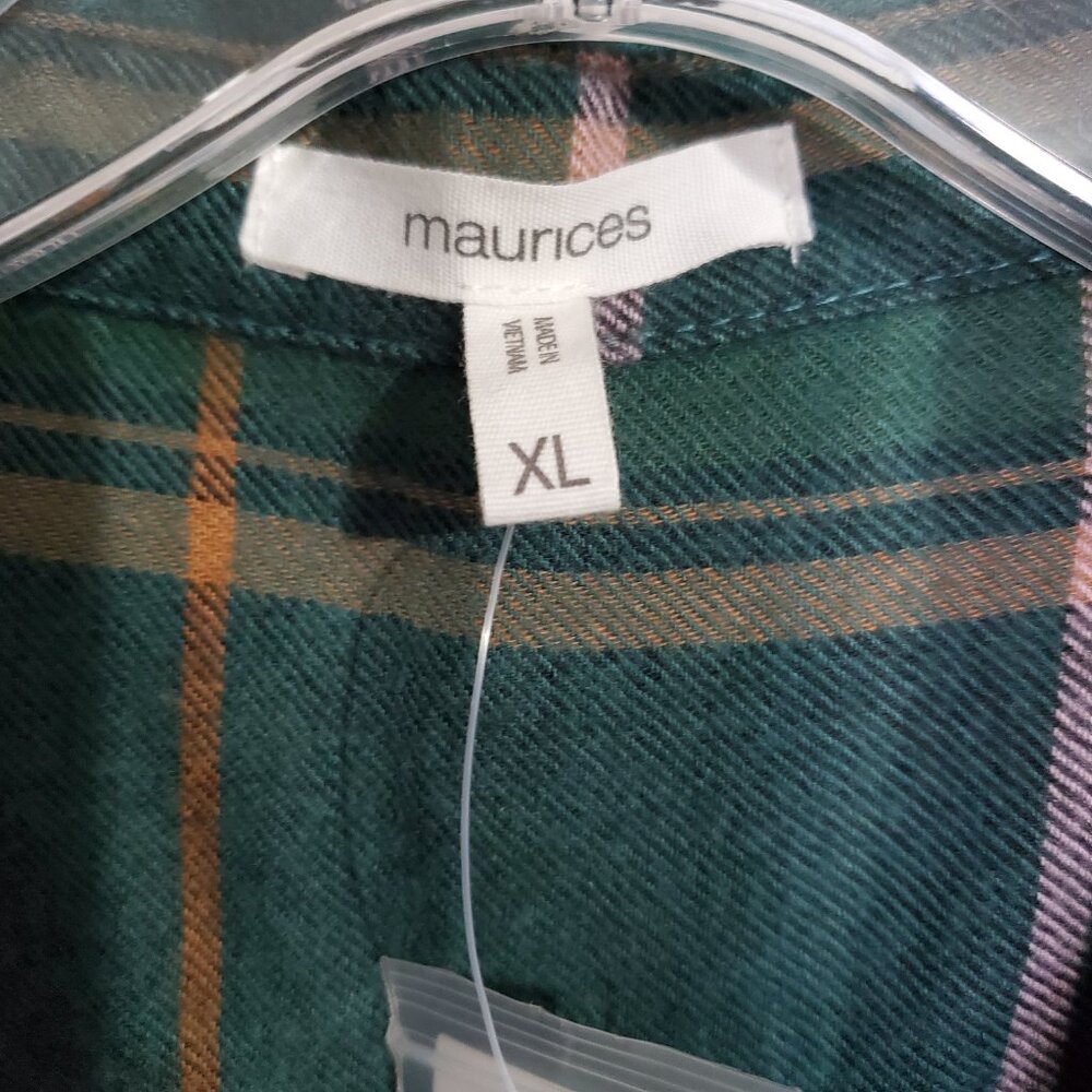 NWT Maurices Green Plaid Button Down Shirt Top Women's Size XL - Picture 2 of 6